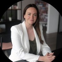 Anna Davies Email & Phone Number