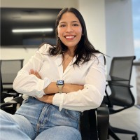 Dania Muñoz Román Email