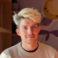 Bookster Employee Adrian David's profile photo