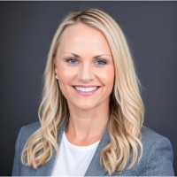 Pacific Lifestyle Homes Employee Courtney Blessing's profile photo