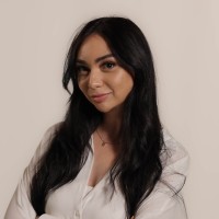 Acquisition.com Employee Nadia Zafar's profile photo