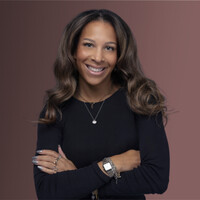 OSMA-Aufzüge Albert Schenk GmbH & Co KG Employee Selena Browne's profile photo