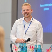 Malte Busch Email