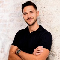Julian von Hoff Email