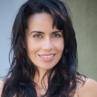 Claudia Flores Email & Phone Number