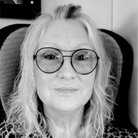 Ideal Bathrooms Employee Jackie Brandon's profile photo