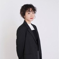 Da Kim Email