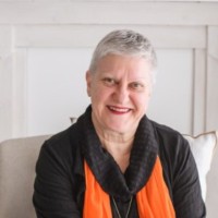Sue Expert Email & Phone Number