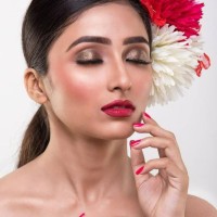 Rishika Solanki Email