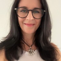 XBURO Employee Suze Forster's profile photo