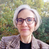 Sara Borniquel Email