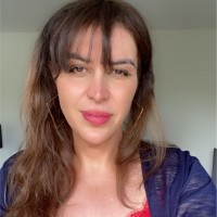 Amber Holm Email & Phone Number
