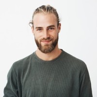 Julian Schoenburg Email