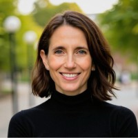 Sara Wilson Email & Phone Number