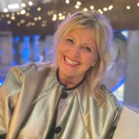 Britta Larsen Email & Phone Number