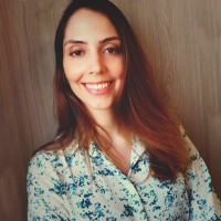 Olívia Panhoca Email