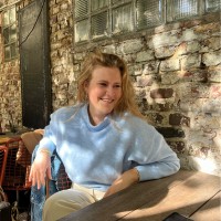 Manon Vanwoonsel Email