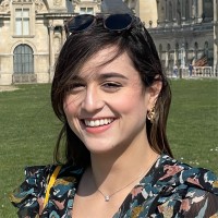 Farah Bouzrati Email
