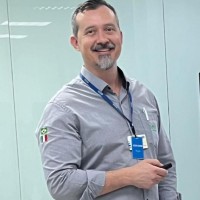 Alessandro Schlichting Souza Email