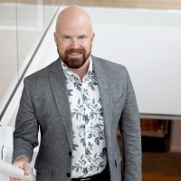 Interface Employee James Pope's profile photo