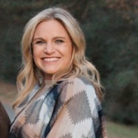 Chloe Meeks Email & Phone Number