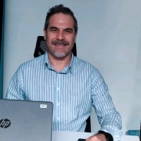Ömür Soysal Email