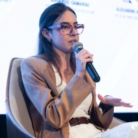 ARTESP - Agência Reguladora de Serviços Públicos Delegados de Transporte do Estado de São Paulo Employee Isabella Lofrano's profile photo