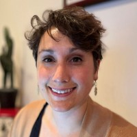 Alexandra Toth Email & Phone Number