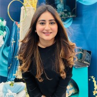 Momna Masood Email