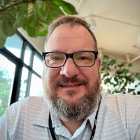 Health Care LogisticsⓇ Employee Kurt Wolf's profile photo