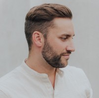 Lorenz Riepertinger Email