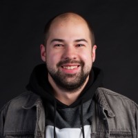Samuel Tóth Email
