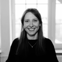 Vivien Pohl Email