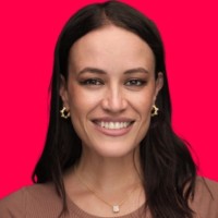Maeva Cifuentes Email & Phone Number