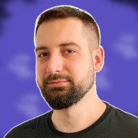 Lucas Ostrowski Email