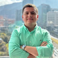 Query Employee Felipe Rodriguez's profile photo
