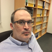 Rene Zeuschner Email