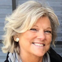 Shirley Waring