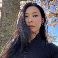 Krystal Hu Email
