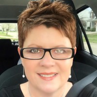 HDR Employee Holly Schultz's profile photo