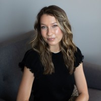 Ella Helgevold Email