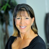Ellie Halperin Email & Phone Number