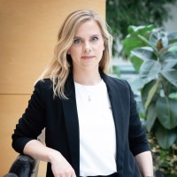 Romena Devyžė Email