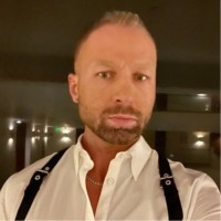 THEGLOOW.COM Employee Łukasz Fabisiak's profile photo