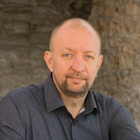 Sergey Kravtsov Email