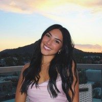 HomeLight Employee Julia Gentry's profile photo