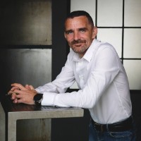 Dudás László Email