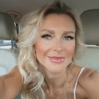 First Class Homes Employee Elena Maximova's profile photo