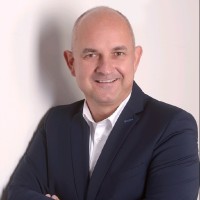 Hans-Jürgen Schwarz Email