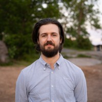 Erik Boström Email